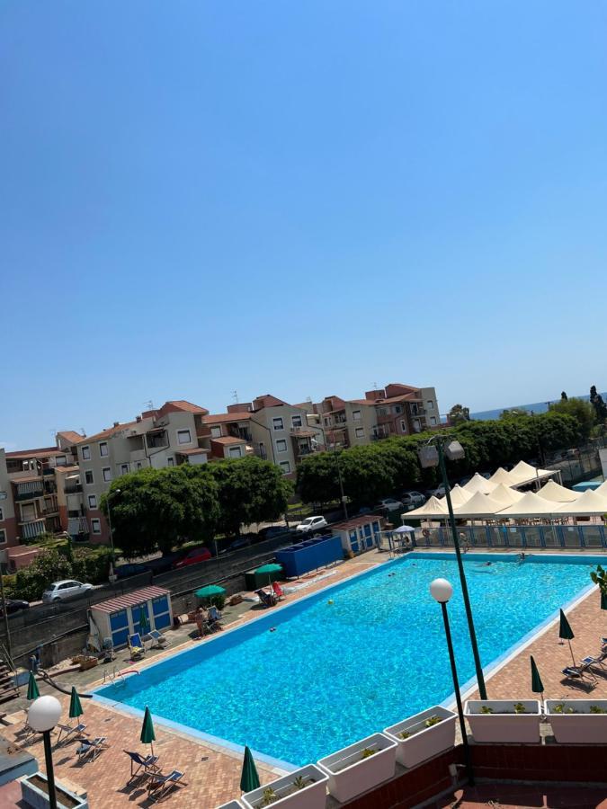 Naxos Beach Apartment Giardini Naxos Bagian luar foto