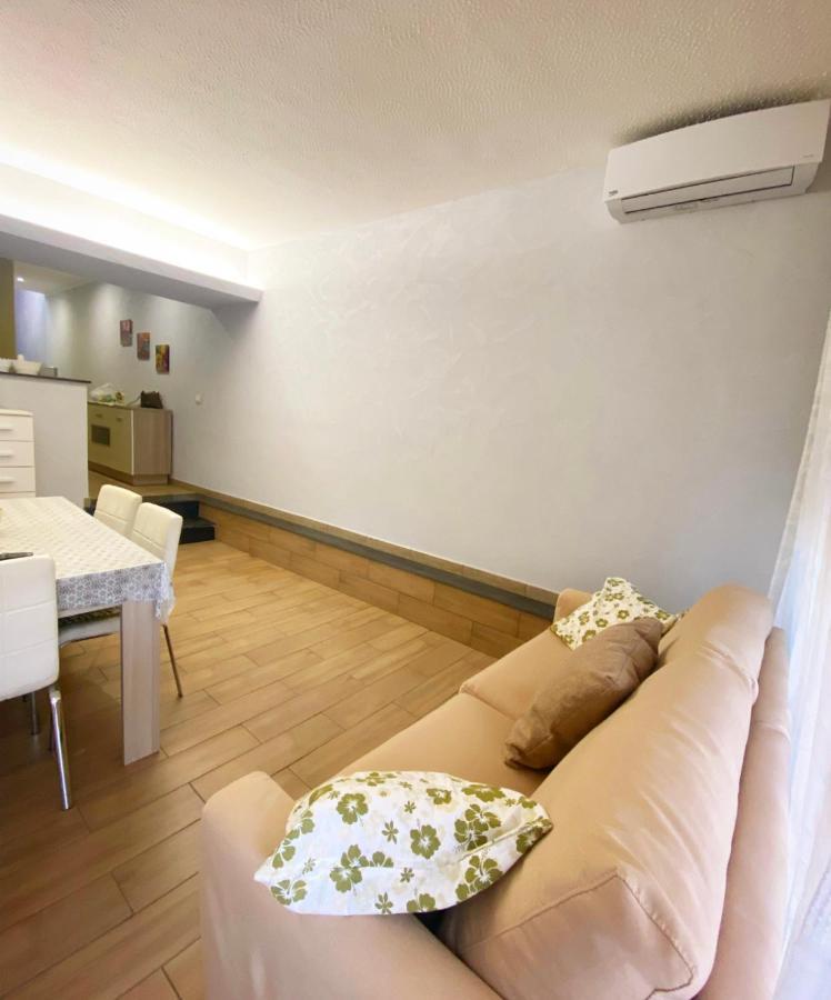 Naxos Beach Apartment Giardini Naxos Bagian luar foto